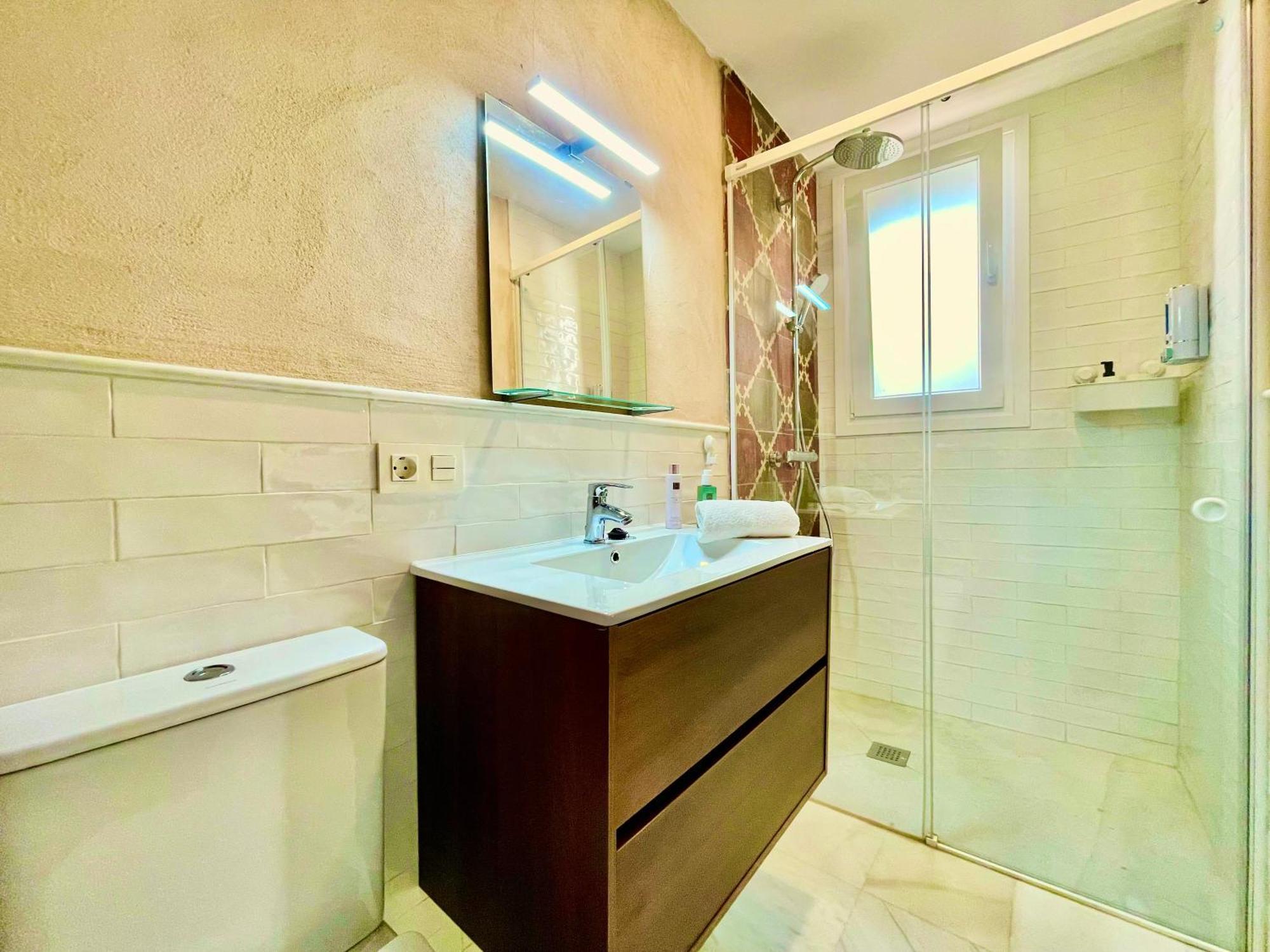 Click Triana Apartment Sevilla Bagian luar foto